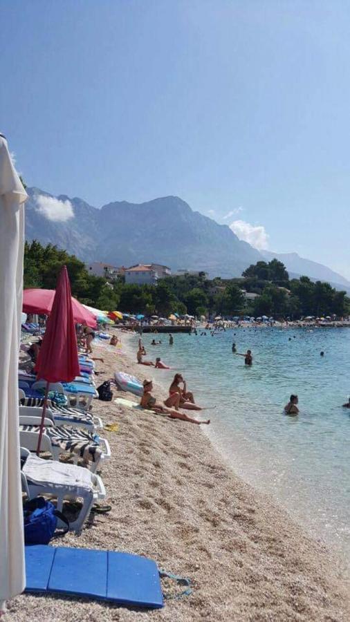 Apartmani Nikola Baška Voda Exteriör bild
