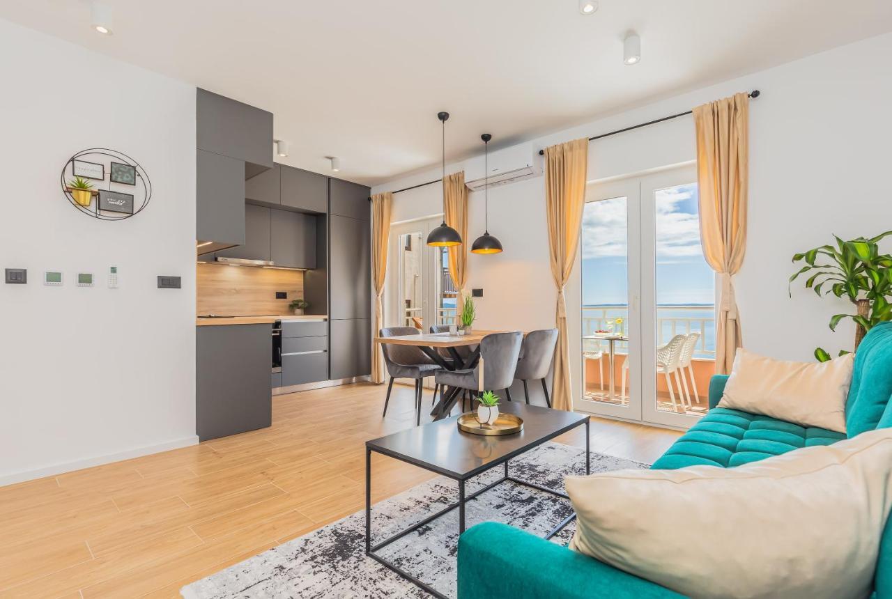 Apartmani Nikola Baška Voda Exteriör bild