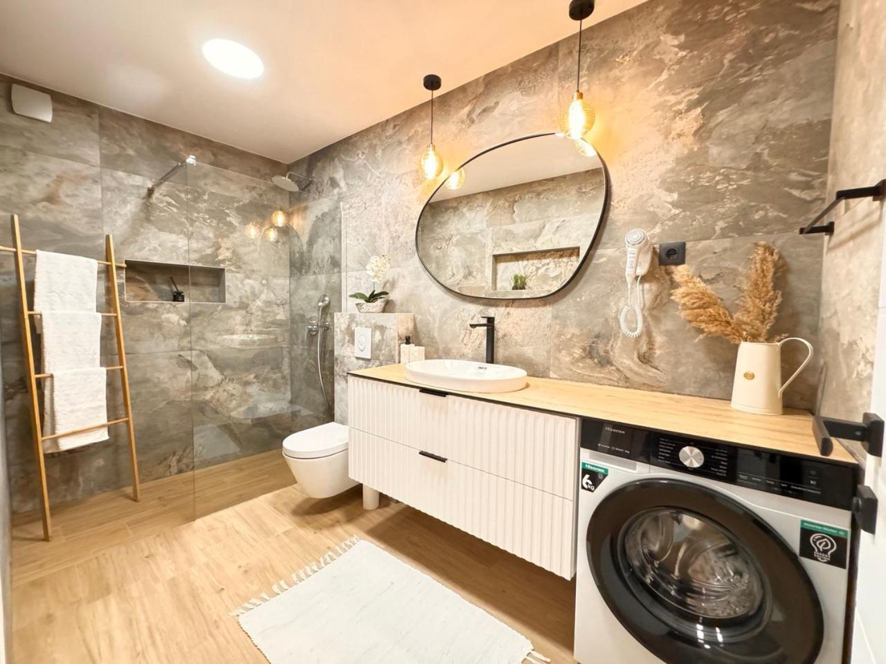 Apartmani Nikola Baška Voda Exteriör bild