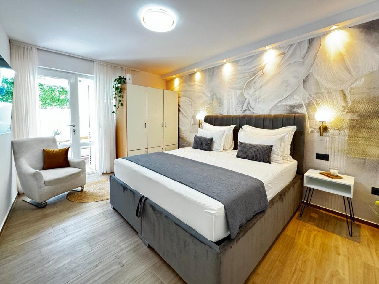 Apartmani Nikola Baška Voda Exteriör bild